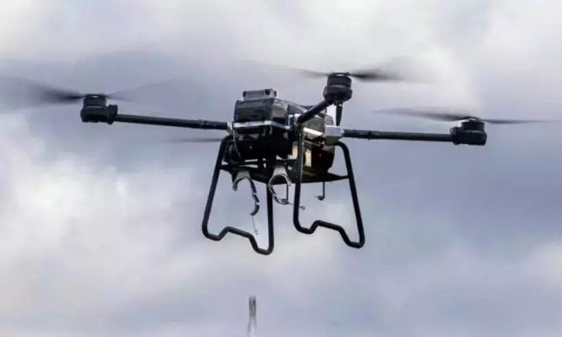 Army troops open fire on Pakistani drone along LoC in J&K Army troops open fire on Pakistani drone along LoC in J&K