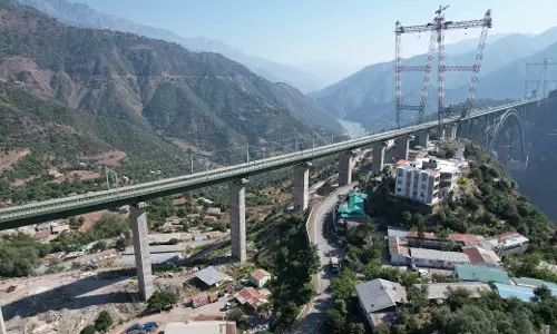 Worlds highest arch bridge to link Kashmir to India