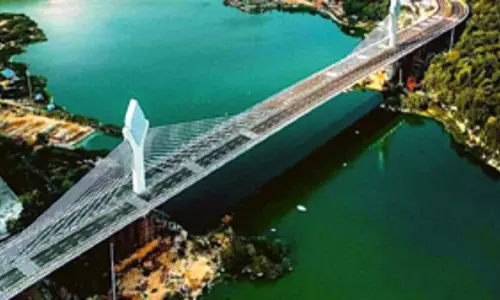 Traffic Curbs on Old Munneru Bridge for Cable Work