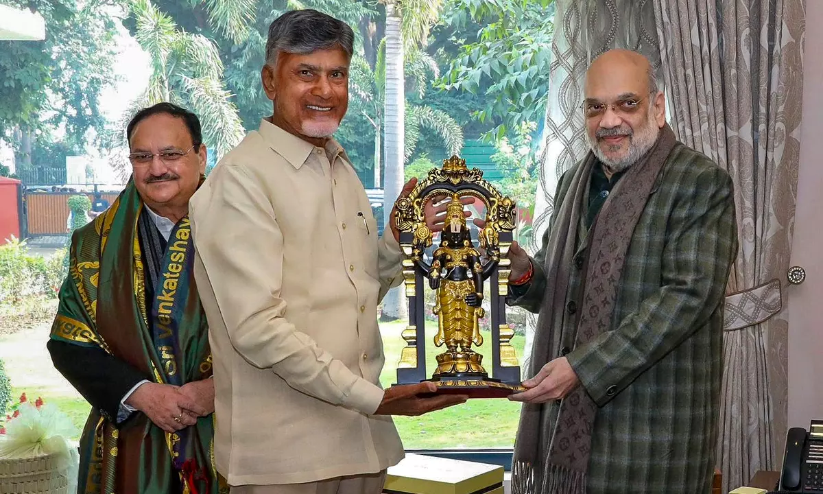 Andhra CM meets Union Minister Ashwini Vaishnaw