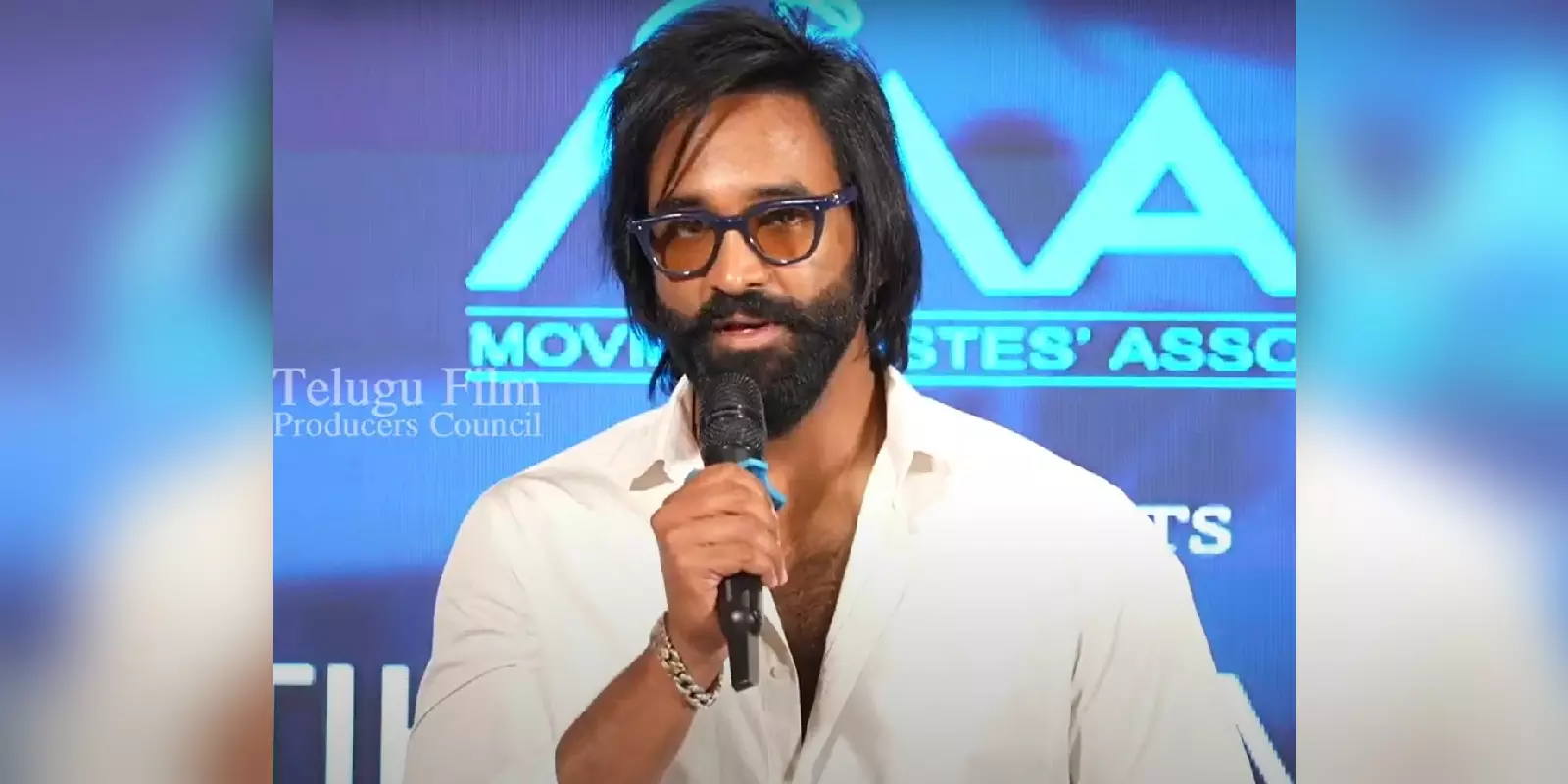 Manchu Vishnu: Artists should not react to all sensitive issues Manchu Vishnu: Artists should not react to all sensitive issues