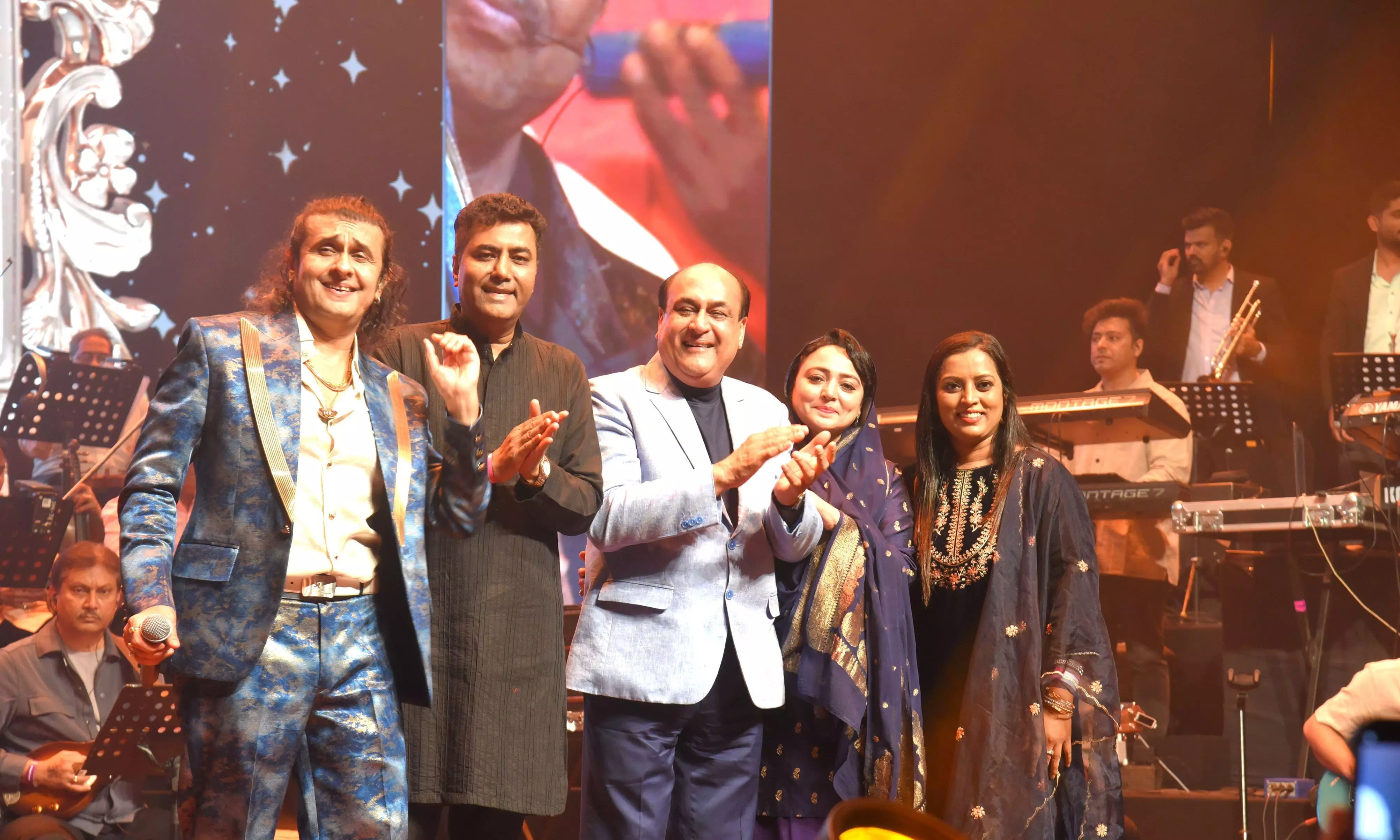 Sau Saal Pehle: Sonu Nigam’s Homage to Mohammed Rafi on His 100th Birth Anniversary Sau Saal Pehle: Sonu Nigam’s Homage to Mohammed Rafi on His 100th Birth Anniversary