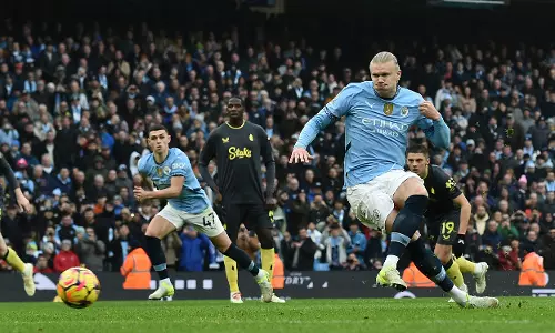 Haaland penalty failure and Fernandes red card pile on woes for City and United in Premier League
