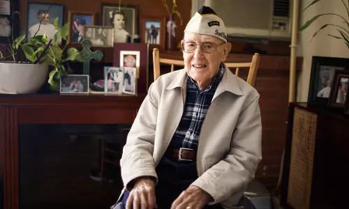 Warren Upton, the oldest living survivor of the attack on Pearl Harbor, dies at 105