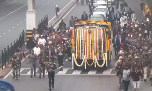 Congress, BJP Clash Over Manmohan Singh’s Last Rites Congress, BJP Clash Over Manmohan Singh’s Last Rites