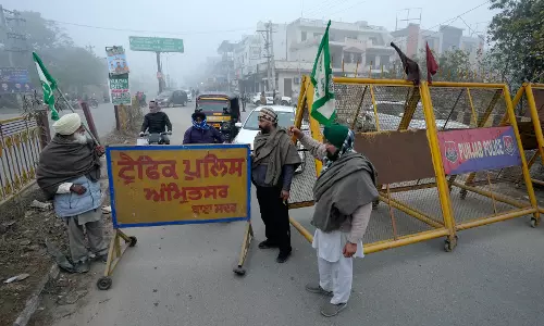 Punjab bandh: Farmers block roads at many places, traffic hit