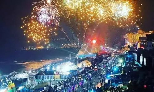 How to Stay Safe in a New Years Eve Crowd