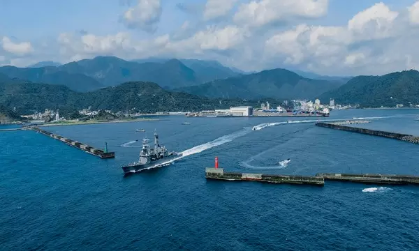 Taiwan detects 5 Chinese aircraft, 6 naval vessels near its shores