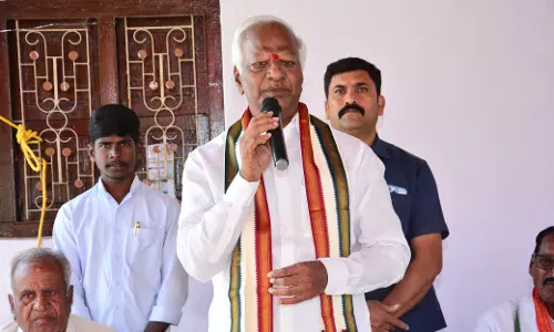 MLA Srihari claims KCR, kin will be arrested soon