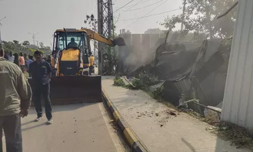 Khajaguda residents ridicule HYDRAAs double standards