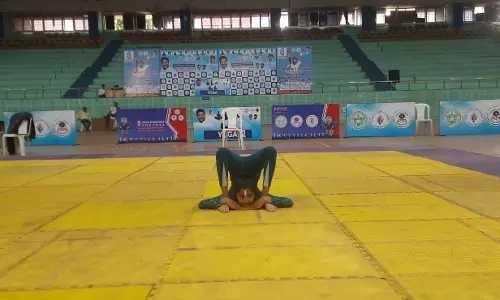 Hyderabad Girl Wins Gold at CM’s Cup in Yogasana