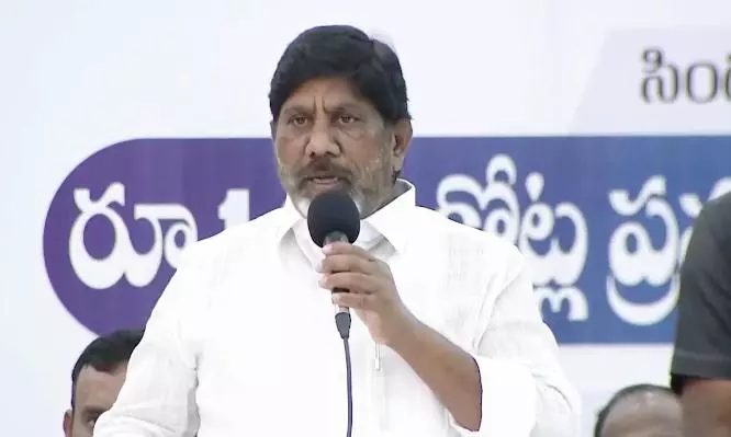 Mishap Averted for Bhattis Convoy Mishap Averted for Bhattis Convoy