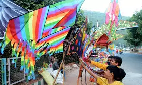 Police urge to use safer threads for kite flying