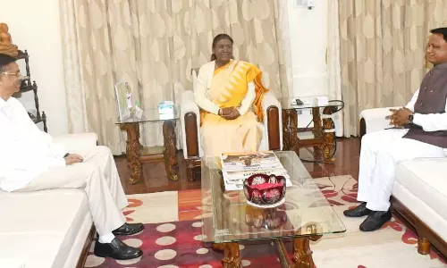 President Draupadi Murmu arrives in Bhubaneswar for PBD 2025 convention