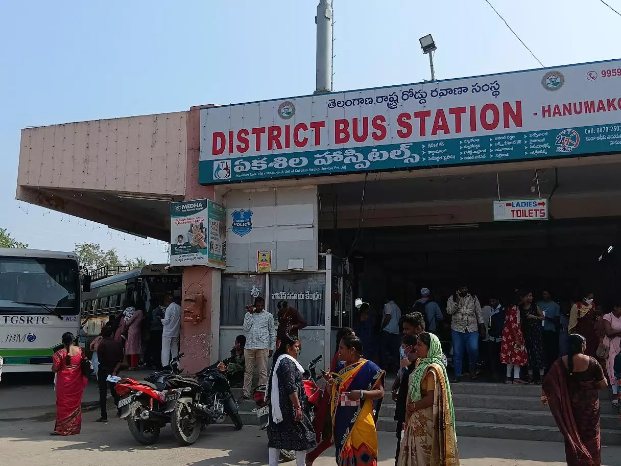 Surge in Sankranti bus travel due to Maha Lakshmi Scheme Surge in Sankranti bus travel due to Maha Lakshmi Scheme