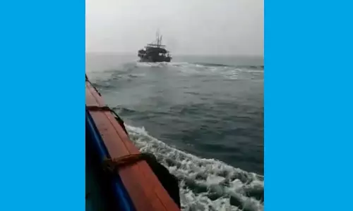 Miscreants attack patrolling vessel, free fishermen caught in illegal fishing raid