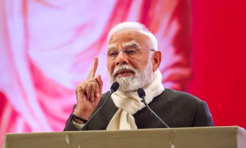 Modi lauds EC’s use of tech to hold polls Modi lauds EC’s use of tech to hold polls