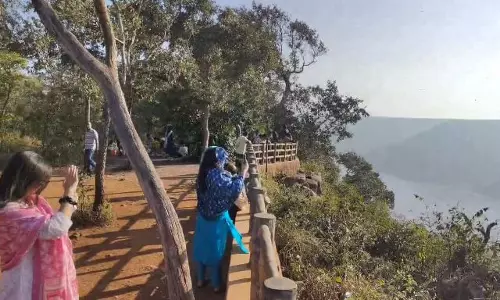 Akkamahadevi-Domalpenta stay package inaugurated at Srisailam Dam