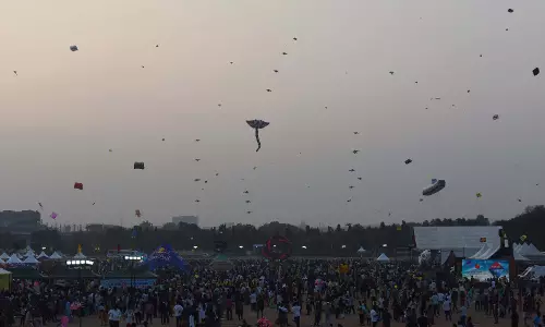 Hyderabad’s kite festival draws huge crowds Hyderabad’s kite festival draws huge crowds