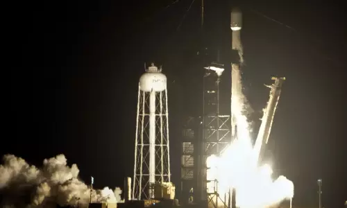 2 private lunar landers head toward the moon in a roundabout journey