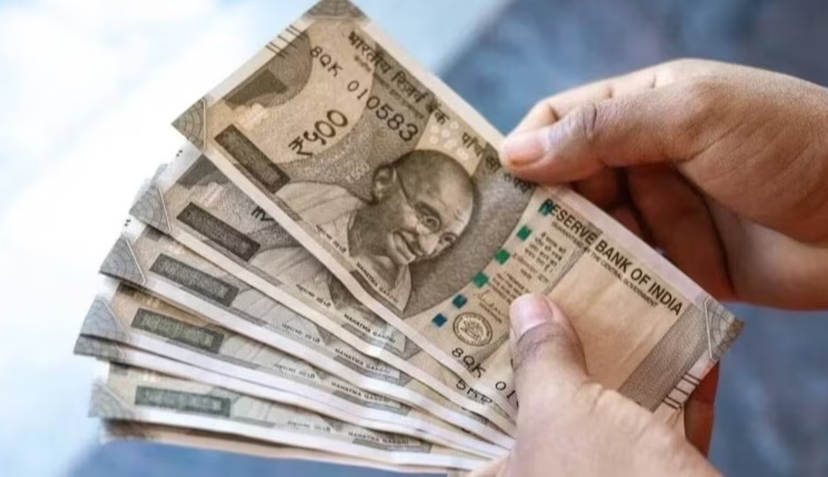 Mohan Guruswamy | Eighth Pay Panel: More Peanuts for Monkeys?