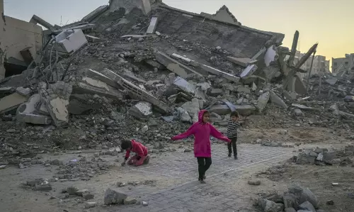 Ceasefire in Gaza: Israel and Hamas Pause Fighting Amid Hostage Exchange