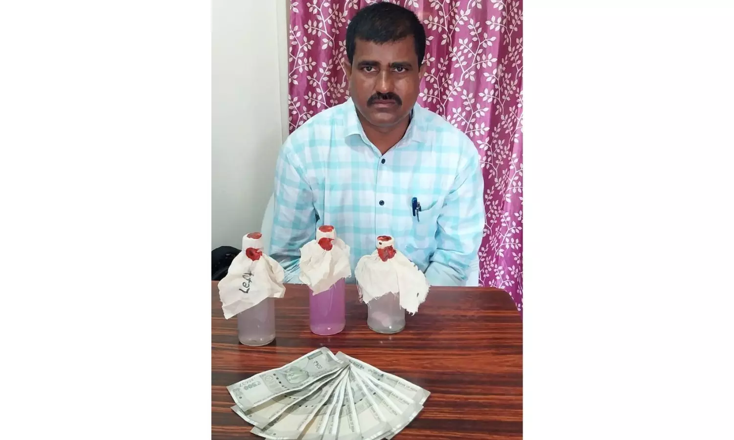 Dindi ARI in ACB net for accepting Rs.5,000 as bribe Dindi ARI in ACB net for accepting Rs.5,000 as bribe