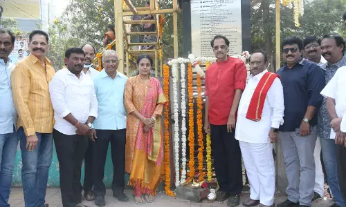 Tributes paid to late NTR in Hyderabad Filmnagar on his 29th death anniversary