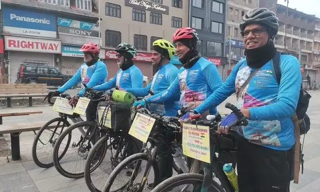 Cyclists on Kashmir-Kanyakumari expedition for pollution-free India leave Jammu