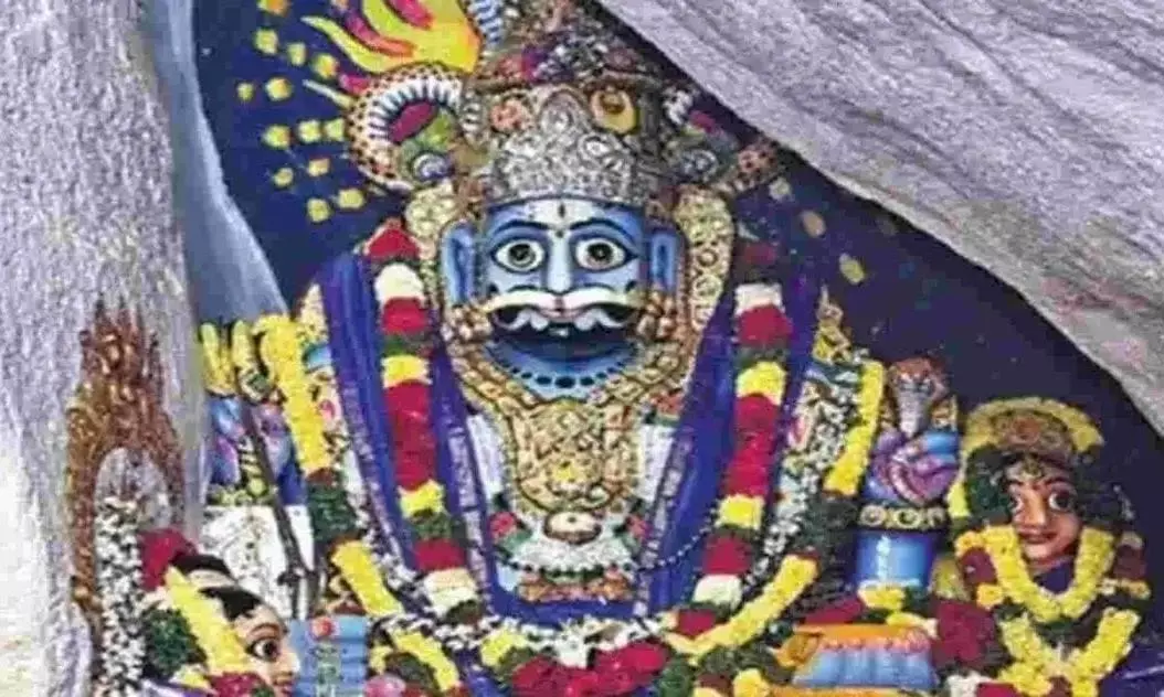 Komuravelli Mallanna Jatara Turns Grand at Cherial Temple