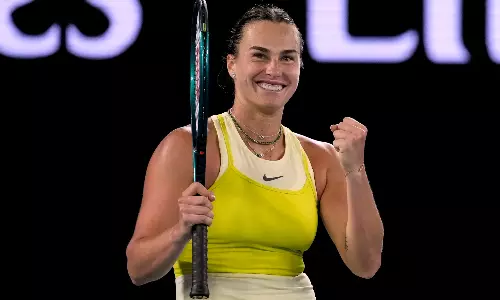 Sabalenka reaches Australian Open semifinals as she seeks third title in a row