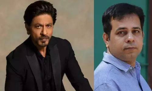 Shah Rukh is natakwala first, superstar later: NSD director Chittaranjan Tripathy