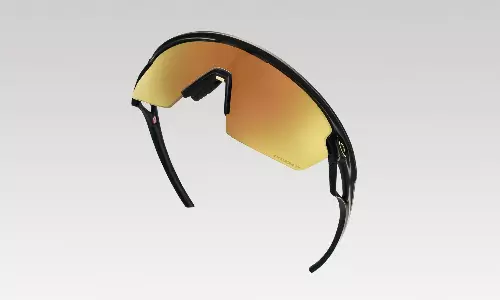 Meta Plans To Release Oakley-Branded Smart Glasses This Year: Report Meta Plans To Release Oakley-Branded Smart Glasses This Year: Report