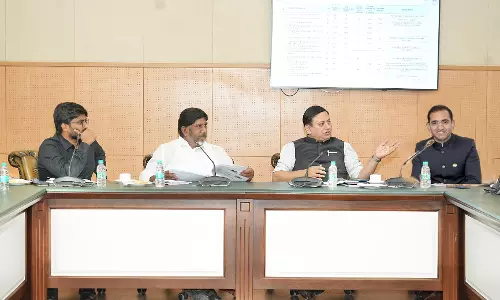 Bhatti asks CMDs, SEs to conduct field visits to ensure continuous power supply in summer