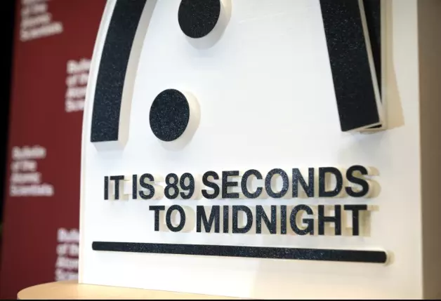 Doomsday Clock nears midnight amid global threats Doomsday Clock nears midnight amid global threats