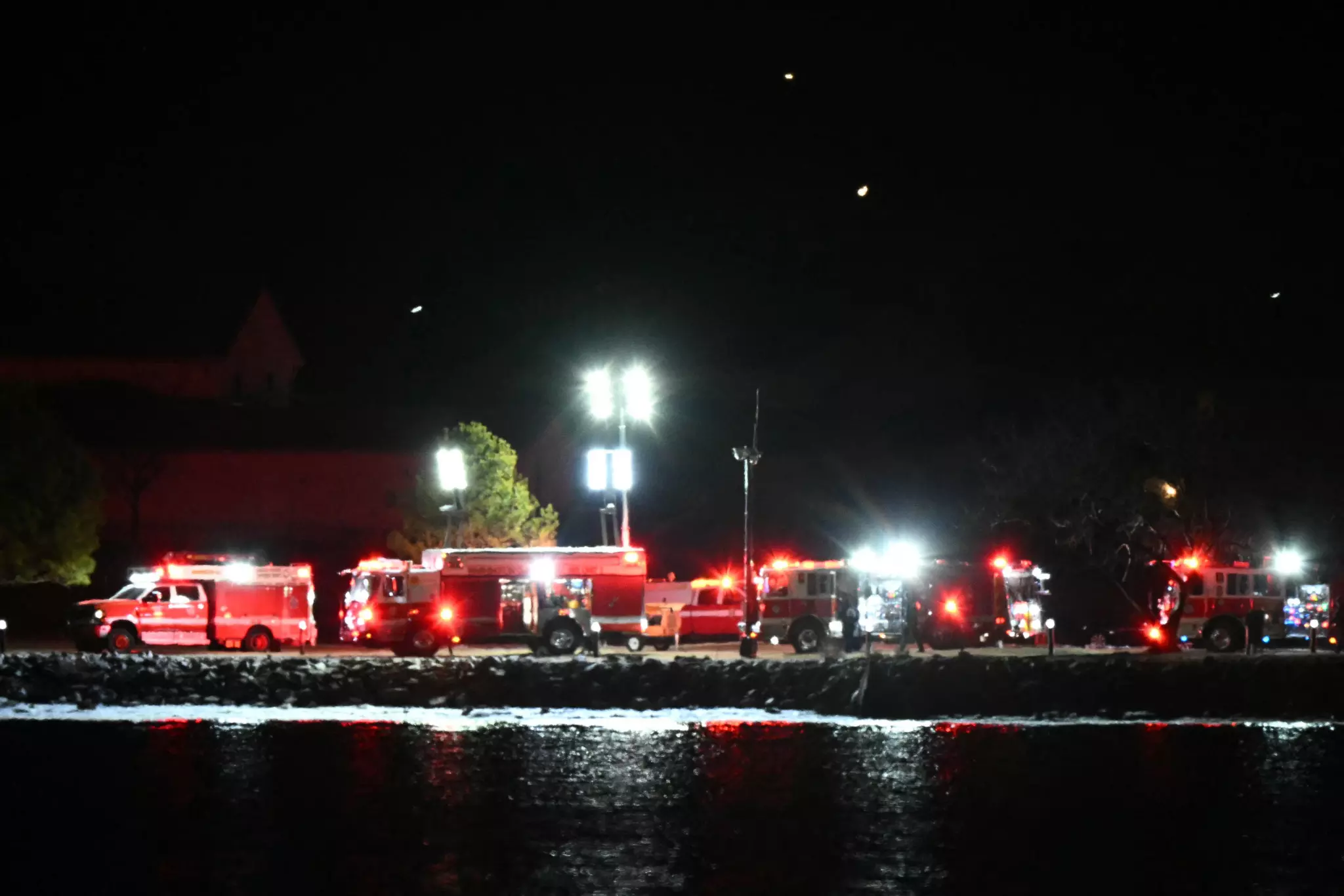 18 bodies recovered after plane, chopper collide at Reagan Airport 18 bodies recovered after plane, chopper collide at Reagan Airport