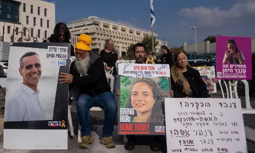 Hamas to release 3 Israeli, 5 Thai hostages today