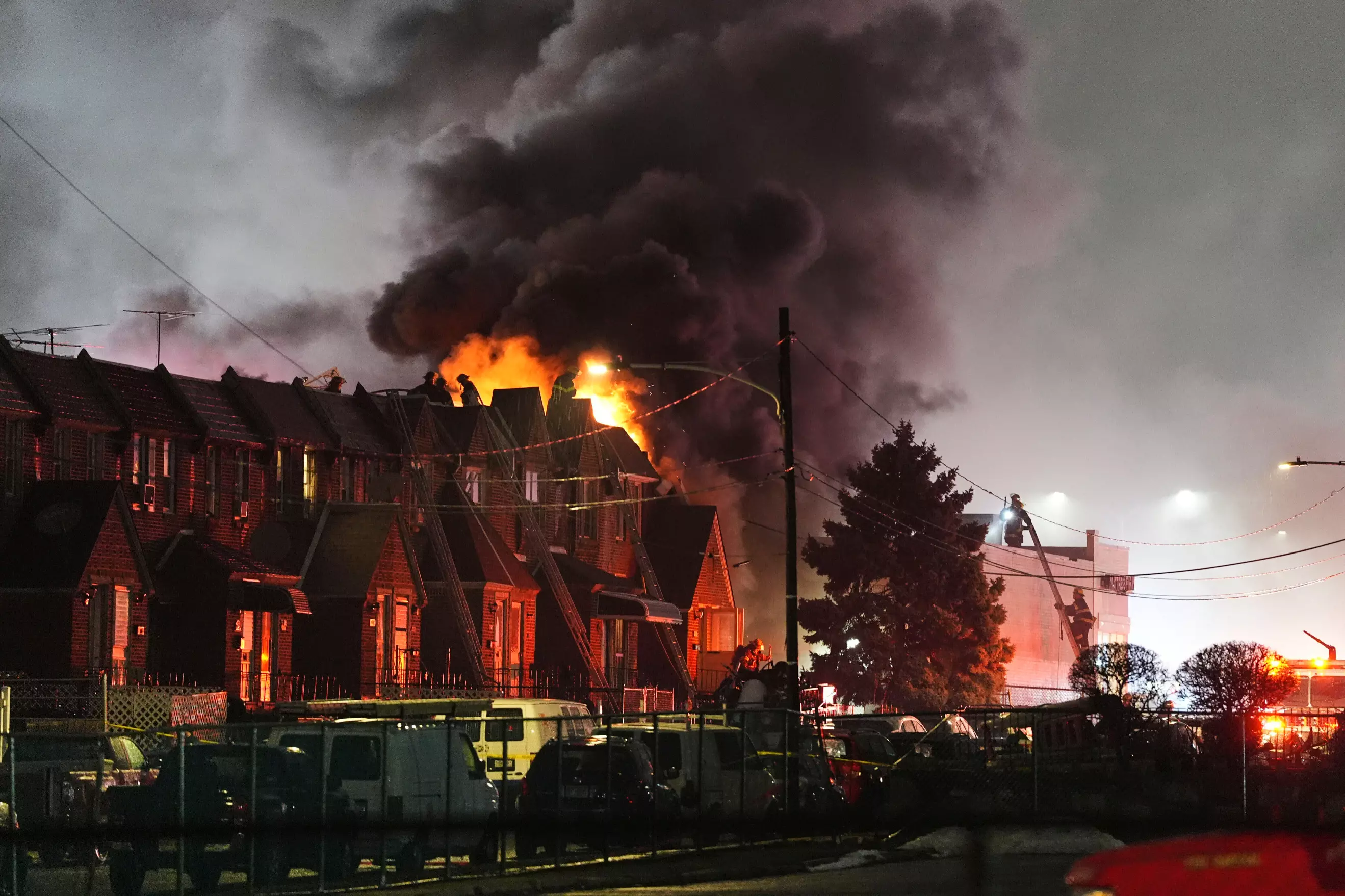 Plane Crashes in Philadelphia, Setting Homes Ablaze