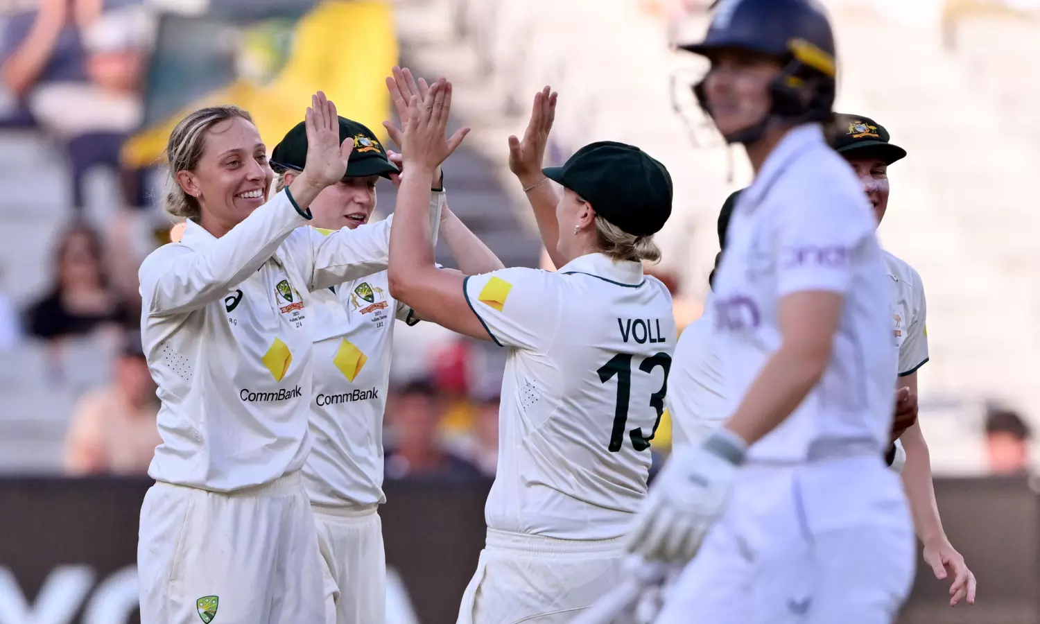 Womens Ashes: England-W stare at defeat as Australia-W tighten grip