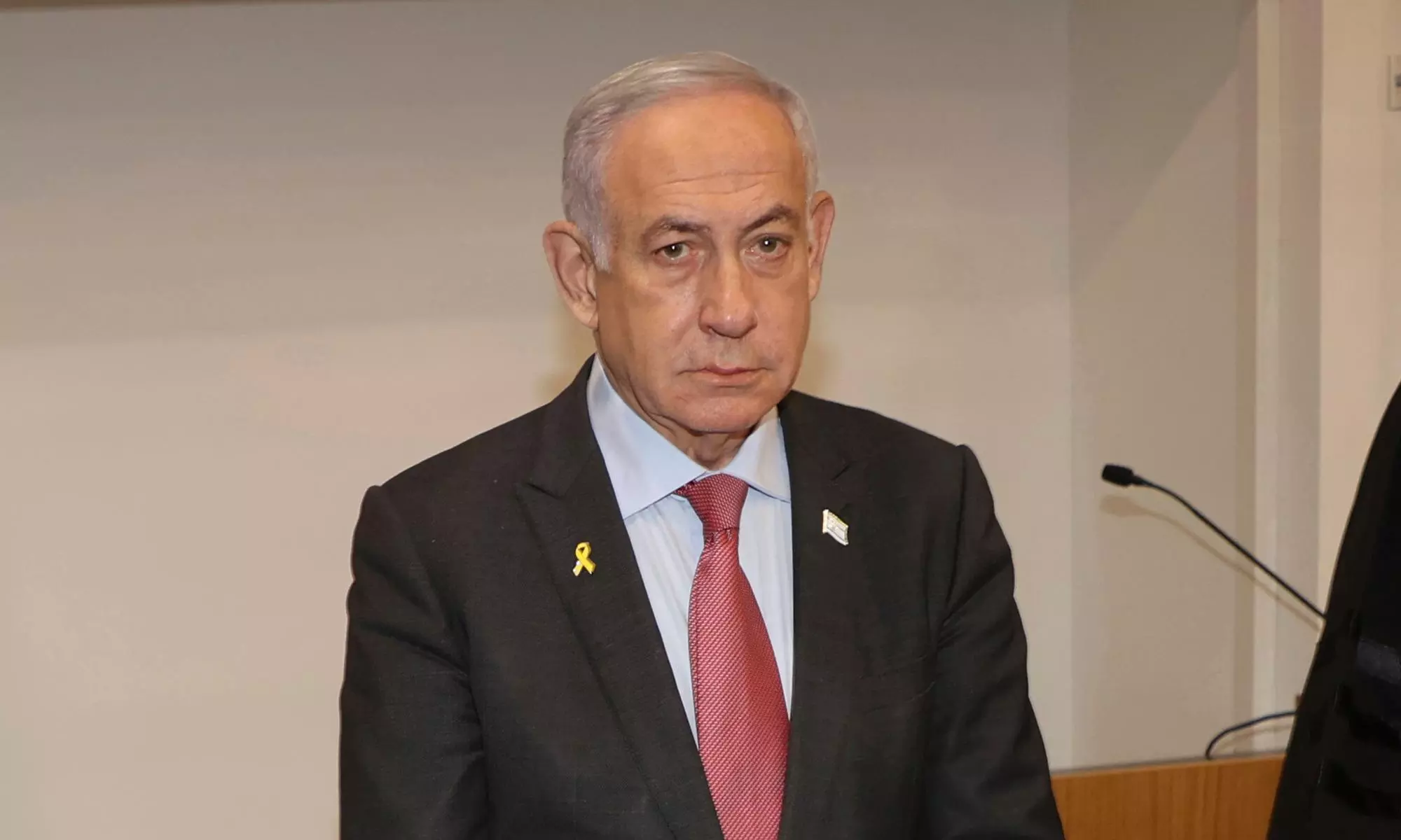 Netanyahu heads to US to discuss victory over Hamas with Trump