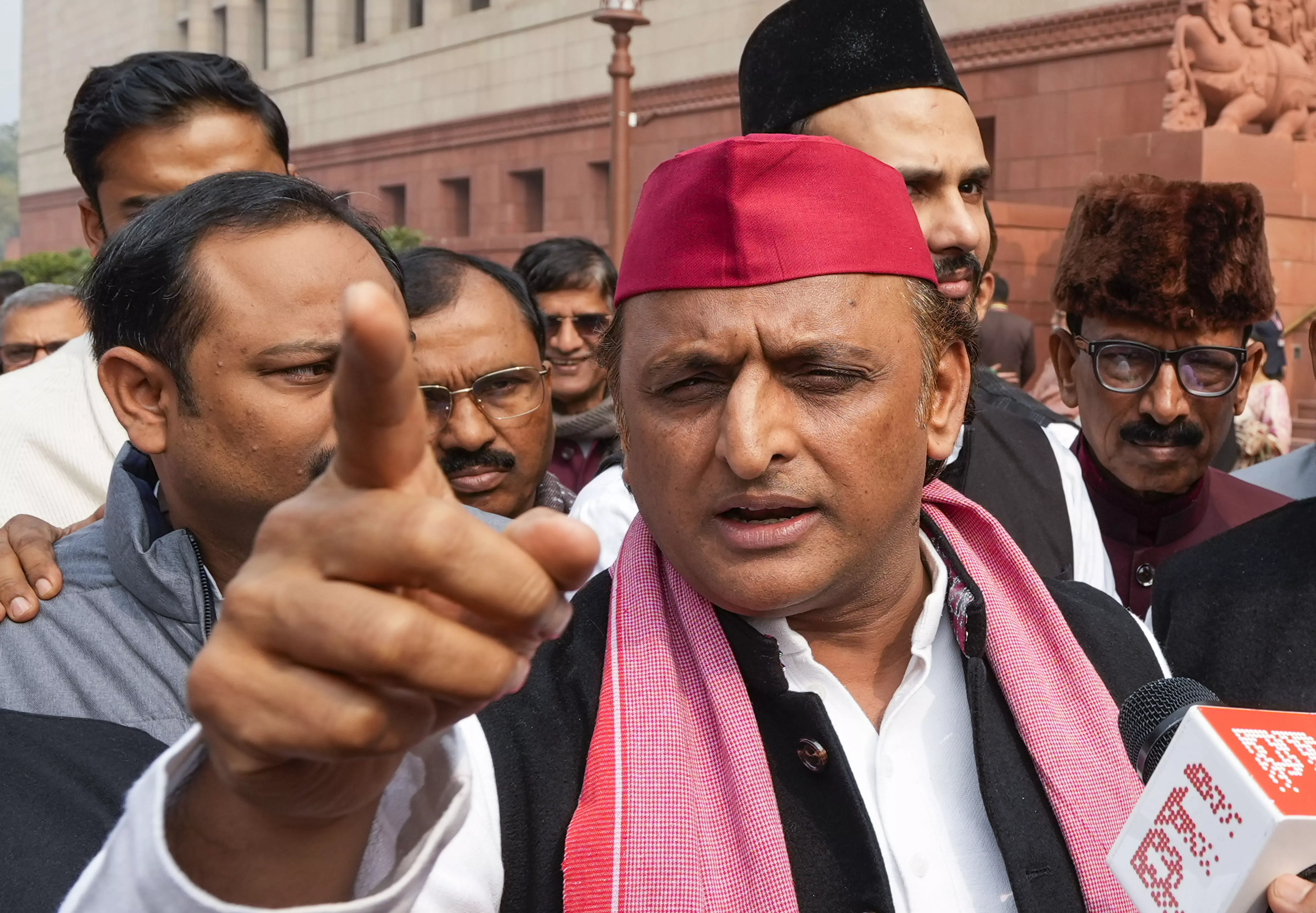 Akhilesh demands transparency in Mahakumbh stampede incident Akhilesh demands transparency in Mahakumbh stampede incident