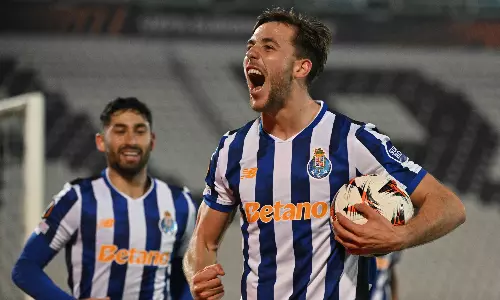 Man City signs midfielder Nico Gonzalez as cover for injured Rodri