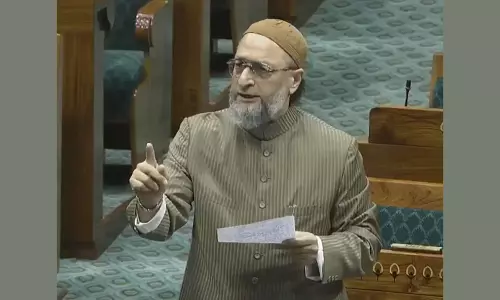 Waqf JPC chairman blocked Oppn amendments: Owaisi Waqf JPC chairman blocked Oppn amendments: Owaisi