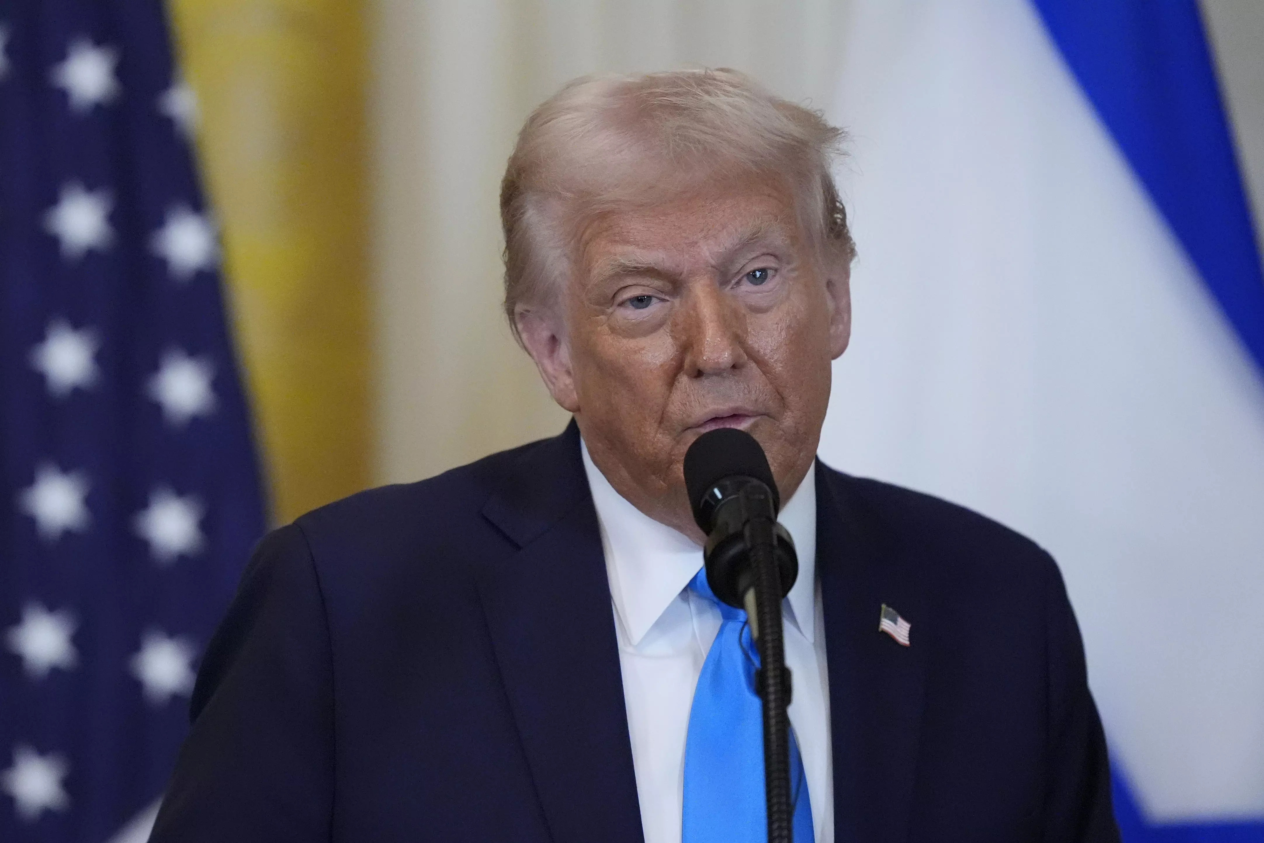 Trump to make unprecedented Super Bowl visit Trump to make unprecedented Super Bowl visit