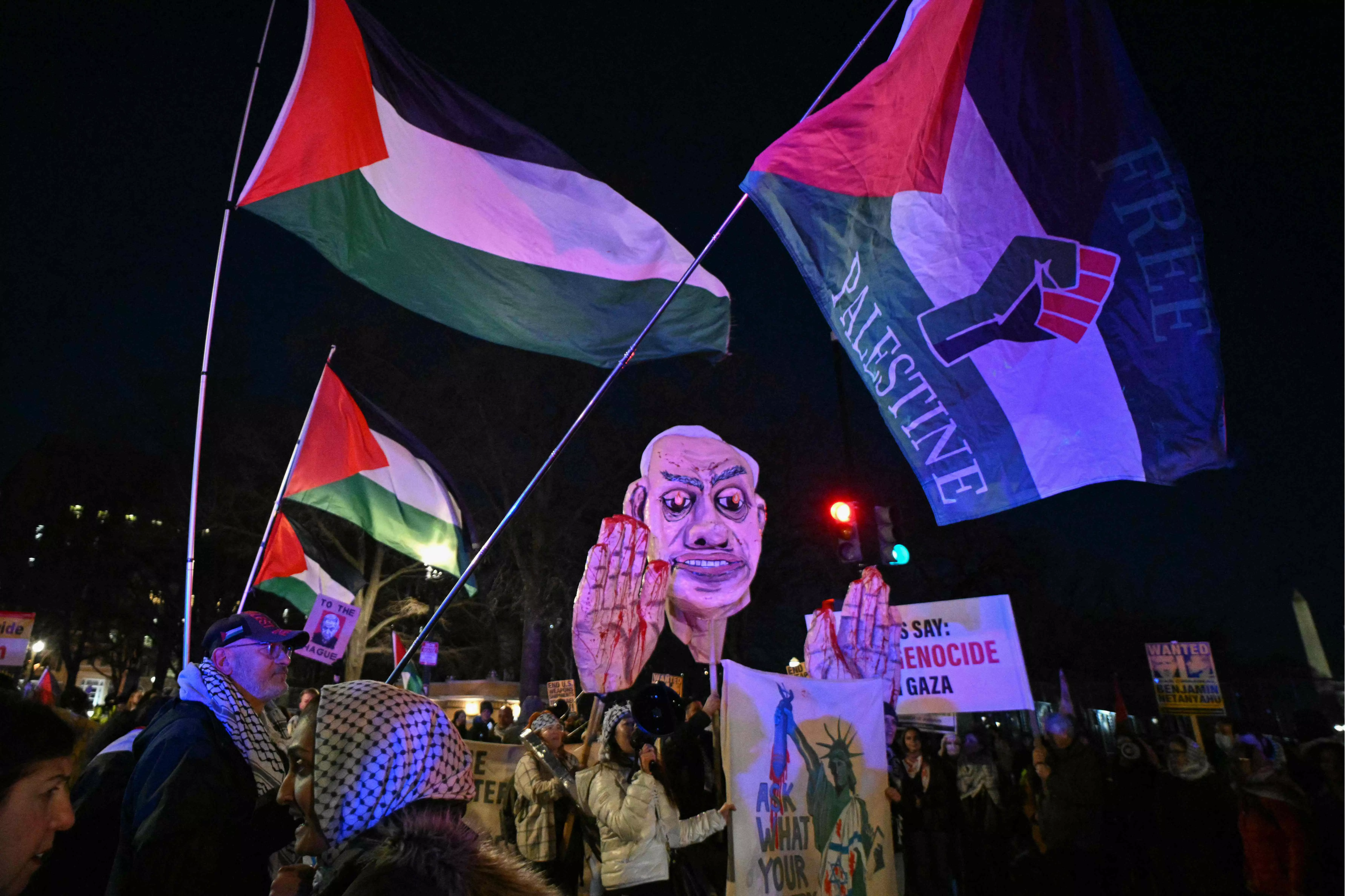 Trumps remarks on Gaza rejected by Hamas, shock Mideast