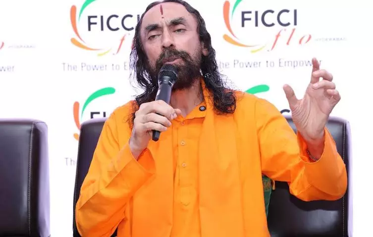 You can conquer the world, if you conquer your mind: Swami Mukundananda You can conquer the world, if you conquer your mind: Swami Mukundananda