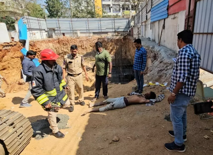 3 workers buried alive in soil collapse at LB Nagar 3 workers buried alive in soil collapse at LB Nagar