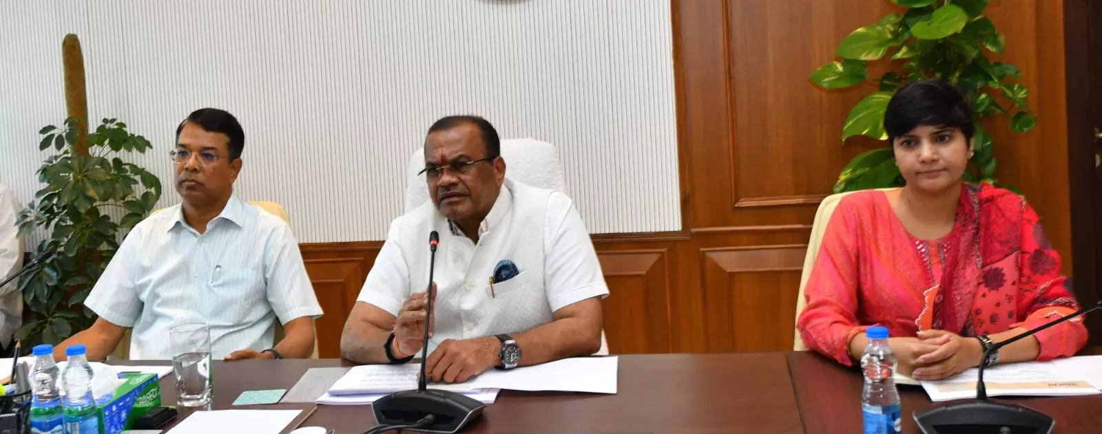 Finish building of HAM roads early: Minister Finish building of HAM roads early: Minister
