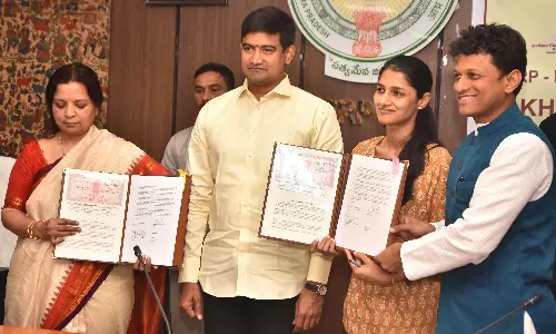 AP signs 2 important MoUs to aid women self-help groups