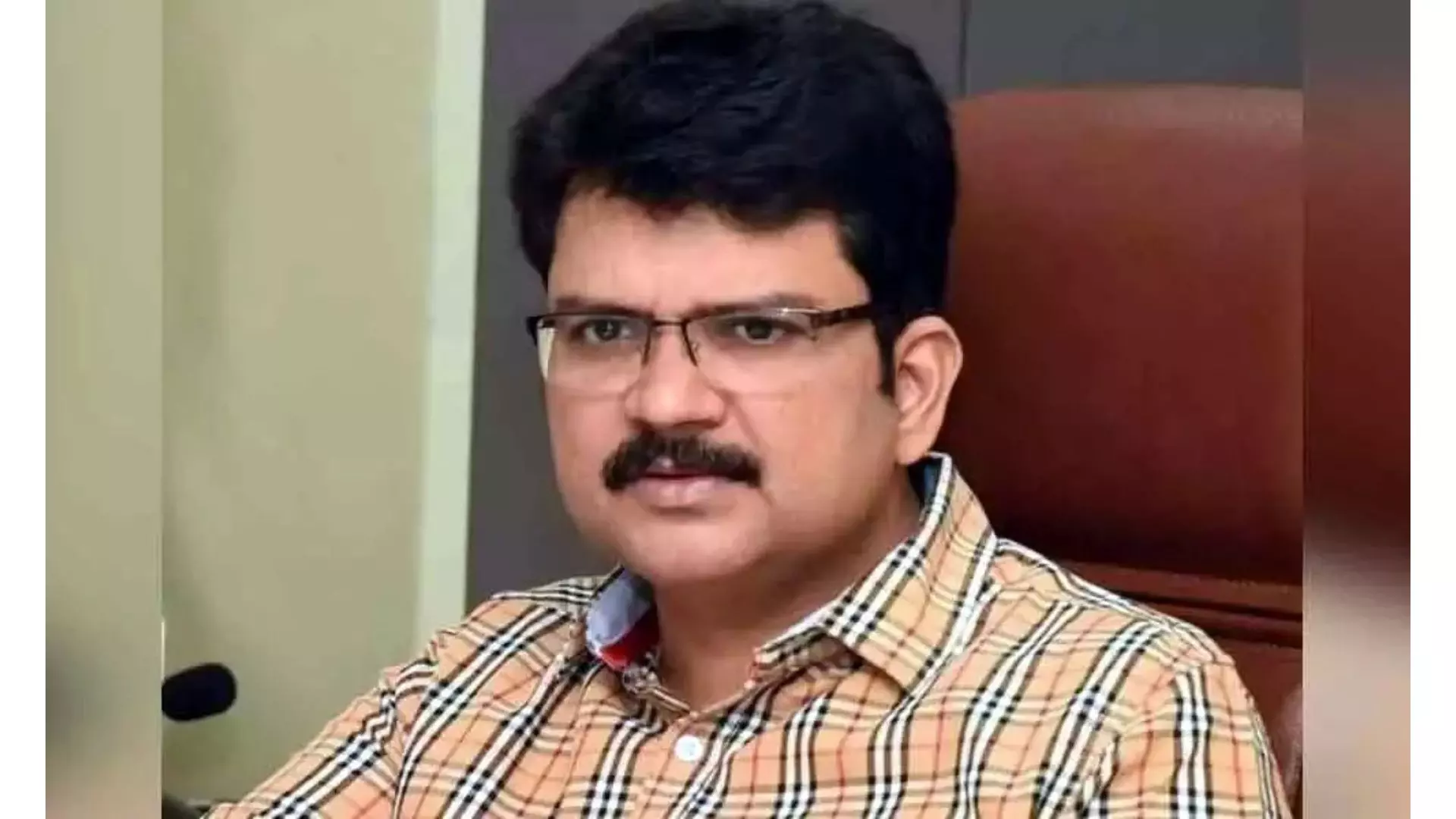 Bhongir collector visits student’s house at 5 am